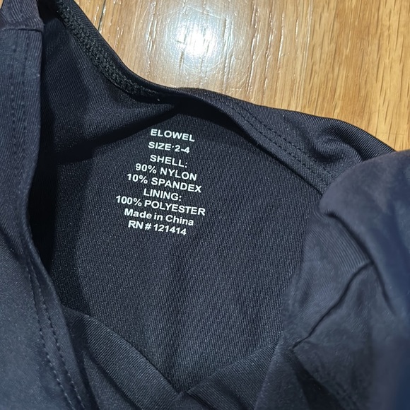 Elowel size 2-4 black dance leotard good condition - Picture 2 of 2